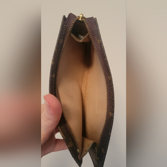 Authentic Louis Vuitton Monogram Pouch - Picture 12 of 13